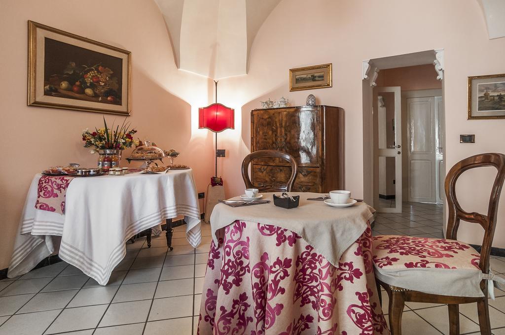 B&B La Corte Фонди Экстерьер фото