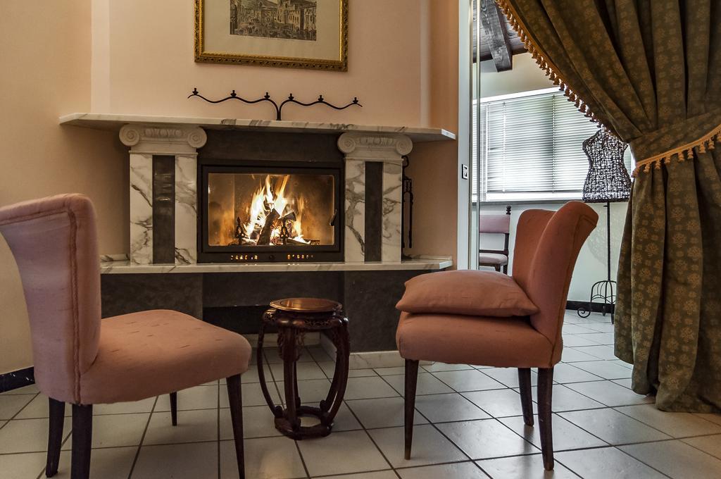 B&B La Corte Фонди Экстерьер фото