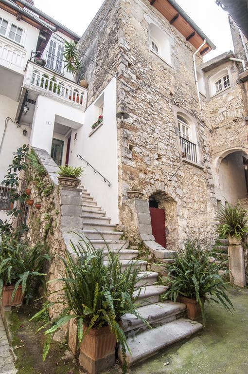 B&B La Corte Фонди Экстерьер фото